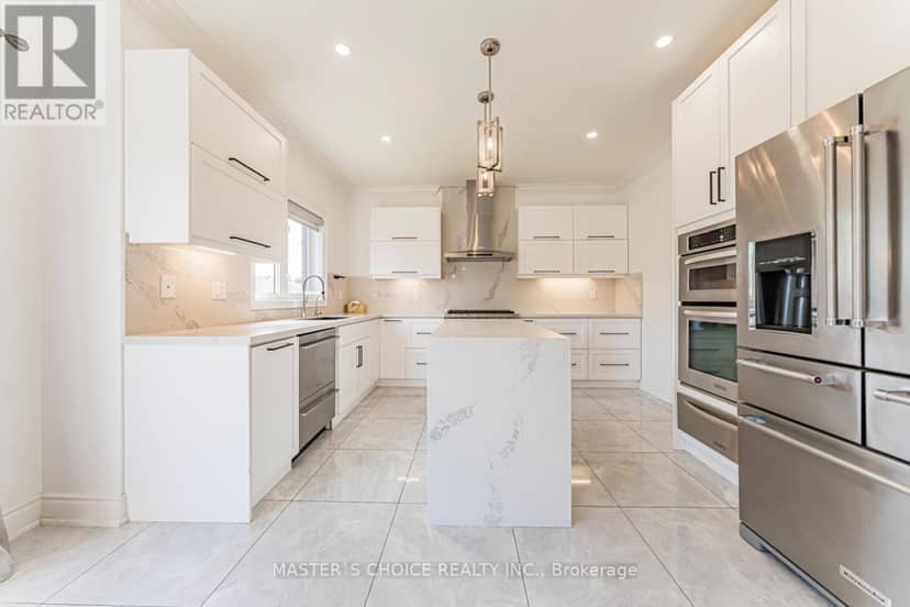 2357 Rideau Drive — photo 13 of 40