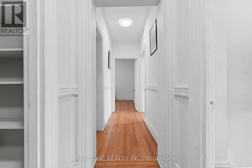 155 Victoria Avenue N — photo 24 of 34