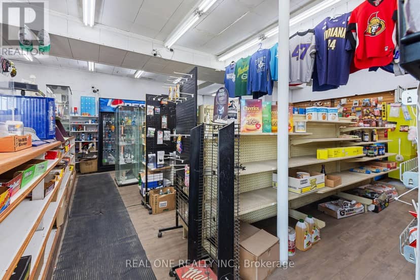 155 Victoria Avenue N, Hamilton, photo 4