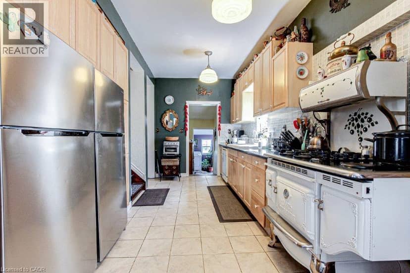 158 TOWNLINE Street — photo 17 of 39