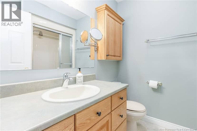 11 Weymond Crescent — photo 29 of 40