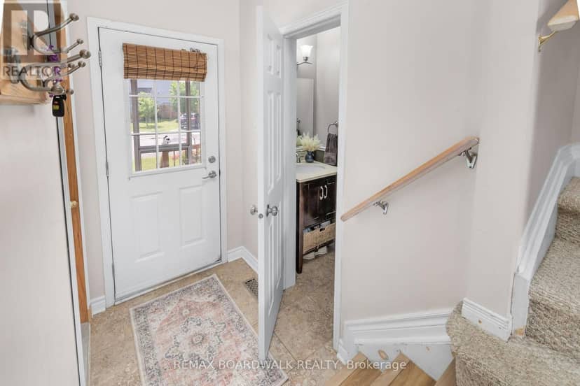 12 - 240 Mississippi Court, Carleton Place, photo 2