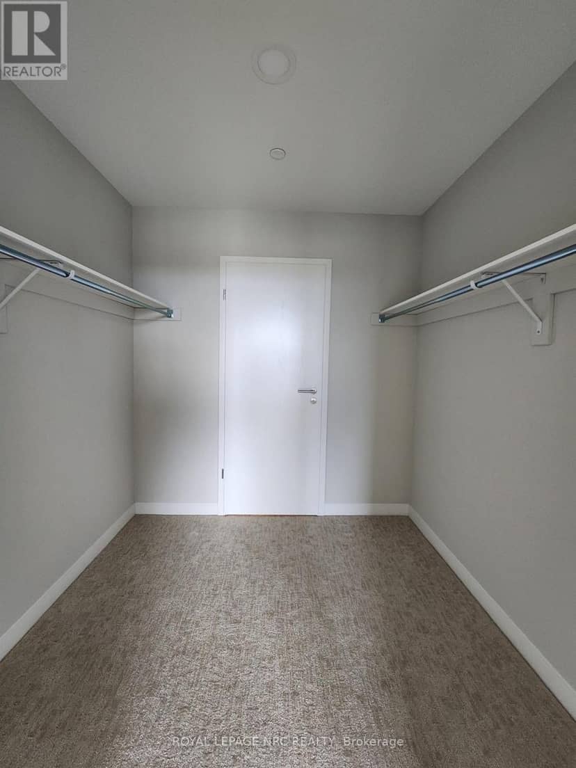 707 - 118 West Street — photo 18 of 32