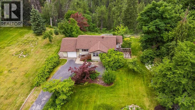 138 100th Street, Castlegar