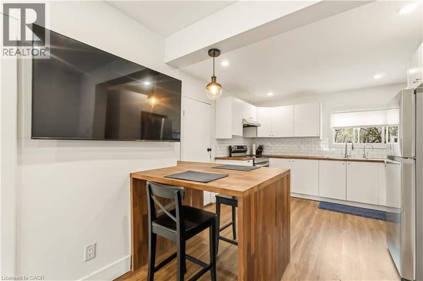 27 EDINBURGH Avenue — photo 6 of 24
