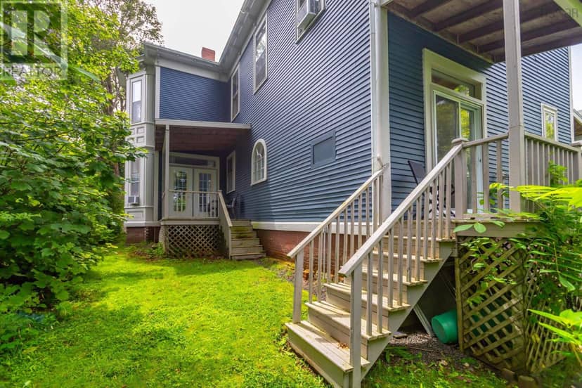 548 St George Street — photo 40 of 40