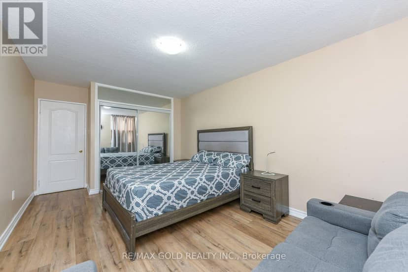 812 - 2645 Kipling Avenue — photo 16 of 30