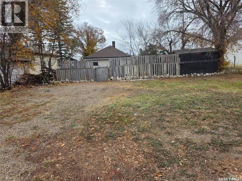 927 North Railway STREET E — photo 22 of 28