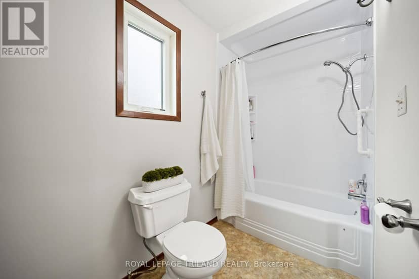 308 John Street S — photo 23 of 40