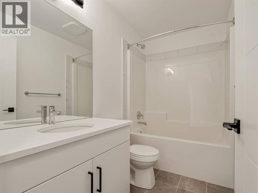 554 Malahat Green W — photo 11 of 16