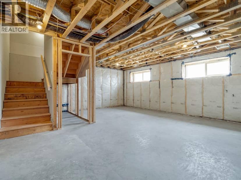 554 Malahat Green W — photo 13 of 16