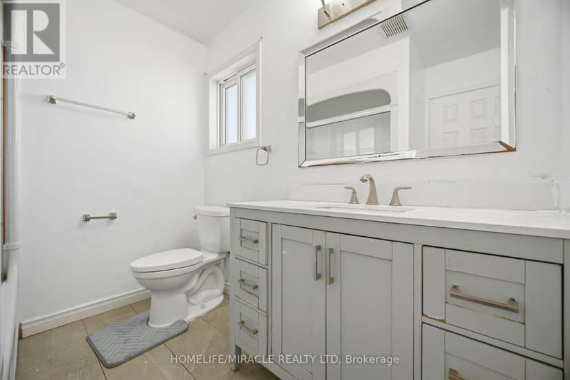 196 First St Louth — photo 18 of 40