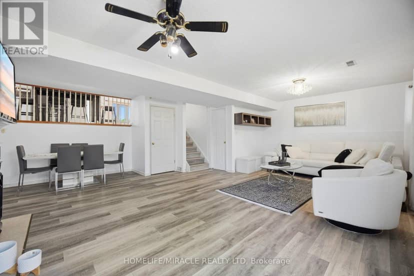 196 First St Louth — photo 29 of 40