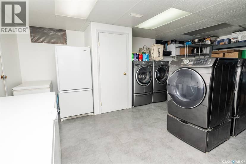 302 7th STREET E — photo 31 of 40