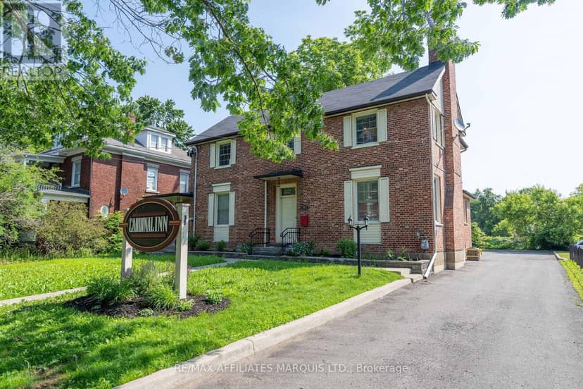 217 Adolphus Street — photo 4 of 40