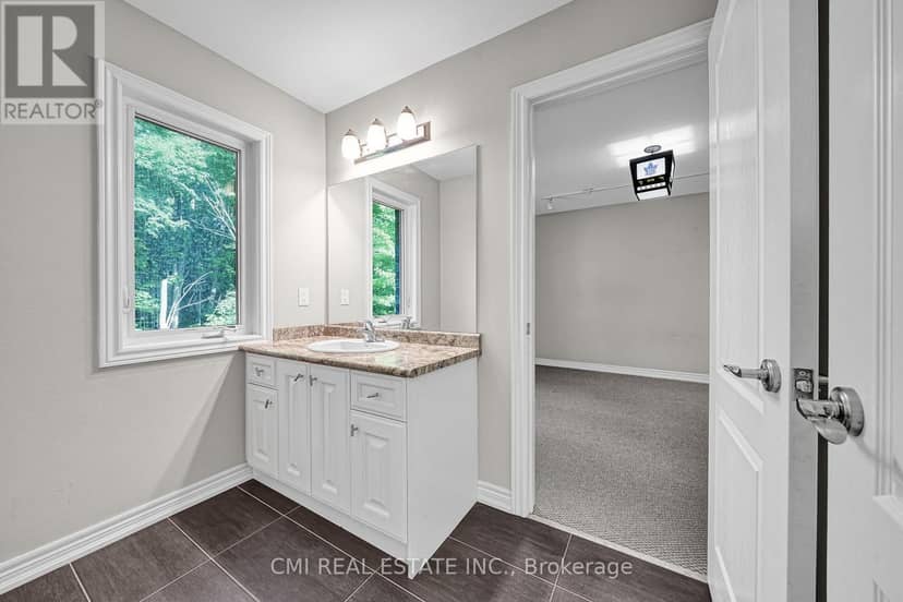 21 Scotia Road — photo 27 of 40