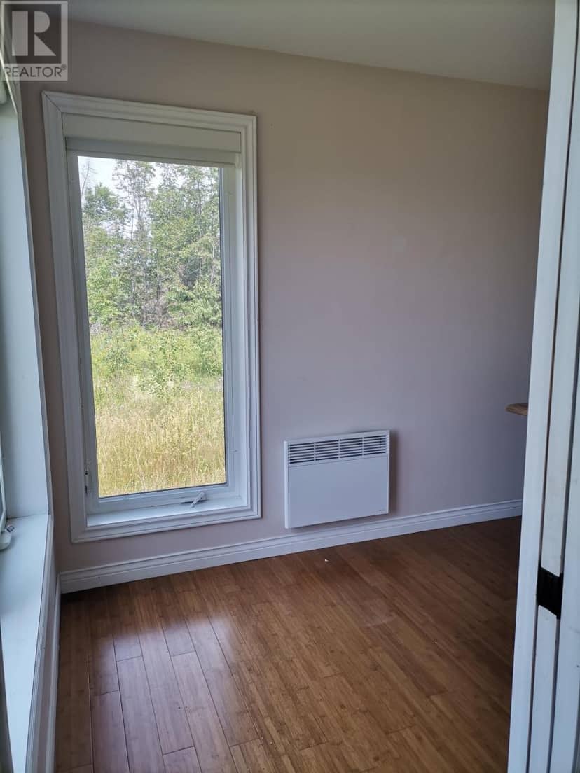 101 RIVERBANK Drive — photo 9 of 16