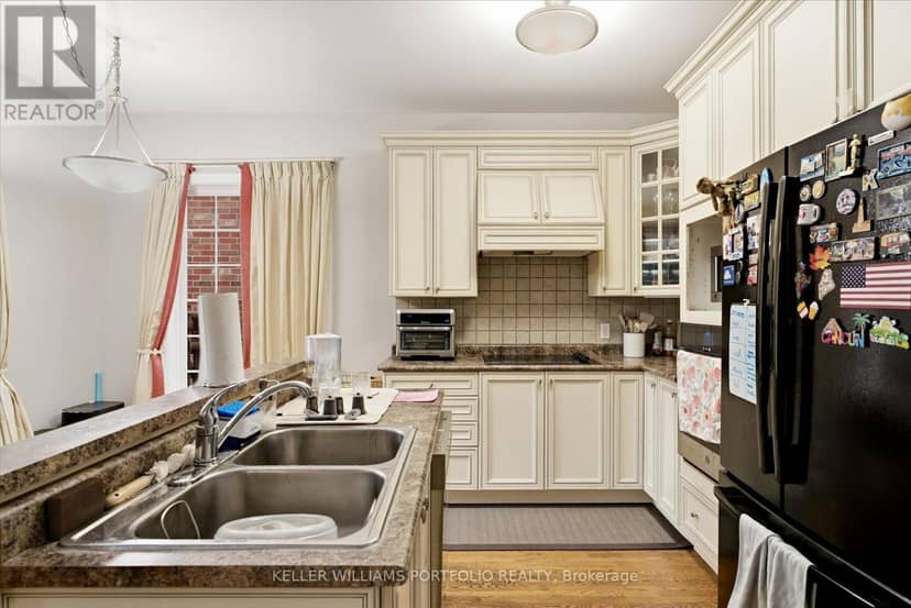 2153 Meadowglen Drive — photo 20 of 40