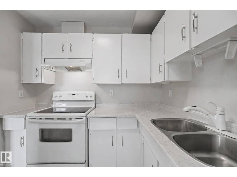 1096 Knottwood Rd E NW, Edmonton, photo 4