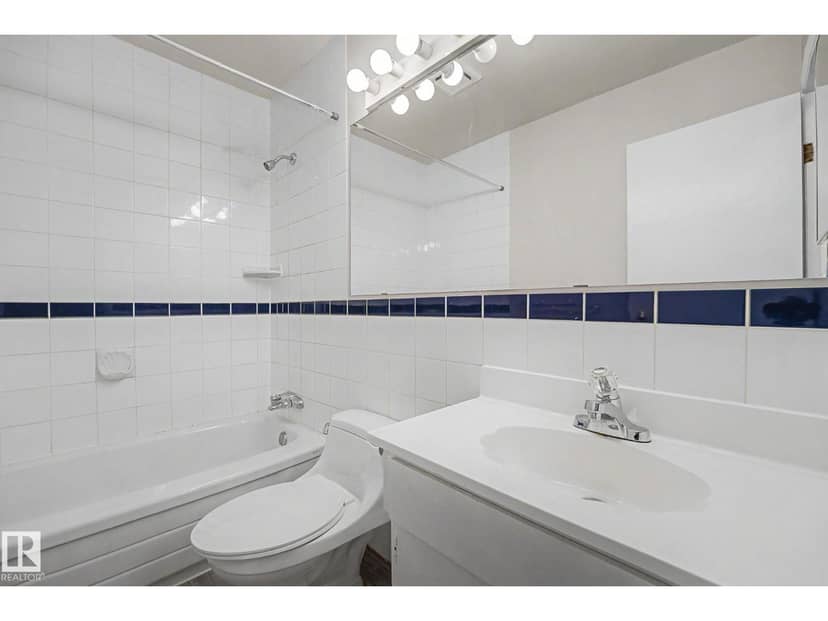1096 Knottwood Rd E NW — photo 16 of 24