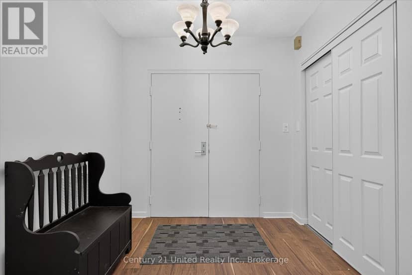 203 - 1818 Cherryhill Road — photo 4 of 40