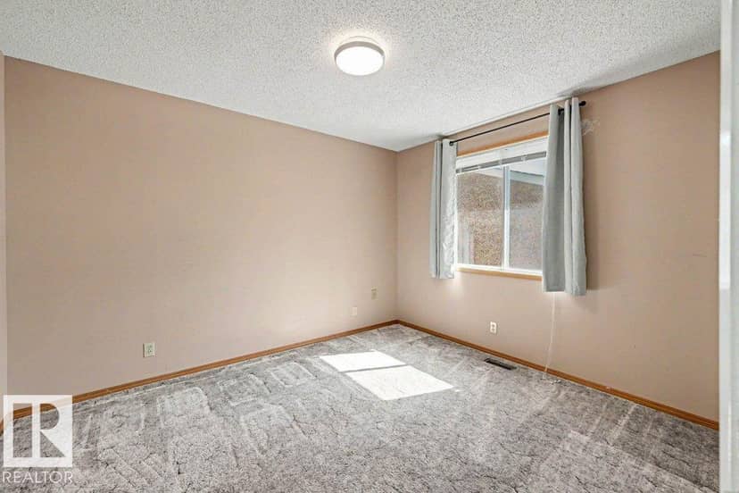 26 Louisbourg Pl — photo 21 of 40