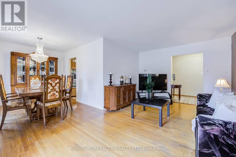 9 Wheatsheaf Crescent — photo 11 of 40