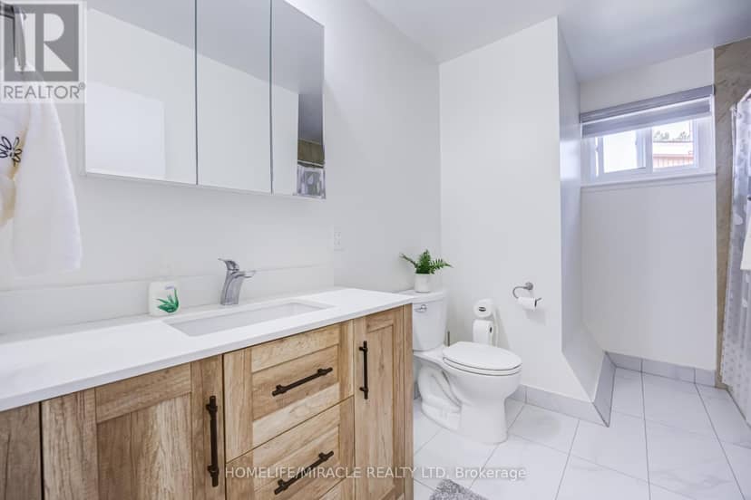 9 Wheatsheaf Crescent — photo 20 of 40