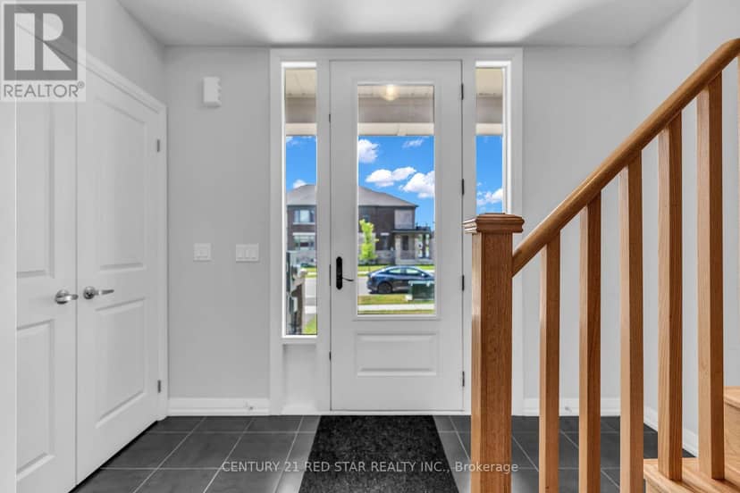844 Sobeski Avenue — photo 13 of 40