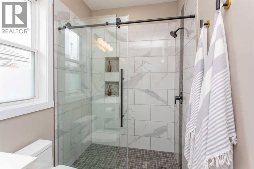 85 Lakeview Avenue — photo 31 of 40