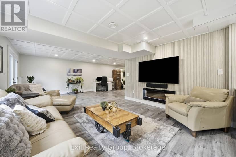 16 Newpierce Drive — photo 37 of 40