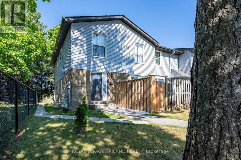 104 - 70 Fiddlers Green Road — photo 2 of 22