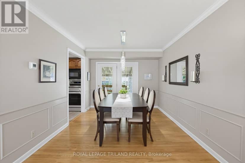 1463 Glenora Drive — photo 12 of 40