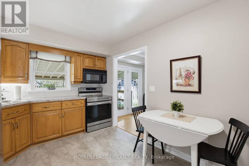 1463 Glenora Drive — photo 14 of 40