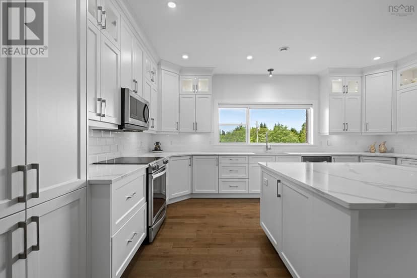 156 Magenta Drive — photo 15 of 40