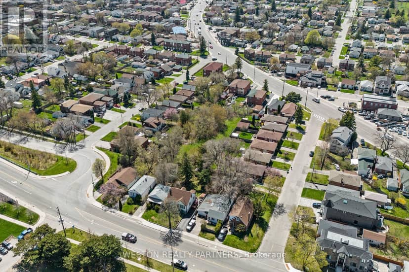 372-374 Kennedy Road, Toronto, photo 4