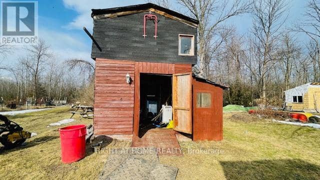 26 George Avenue — photo 4 of 12