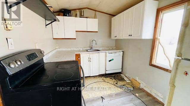 26 George Avenue — photo 9 of 12