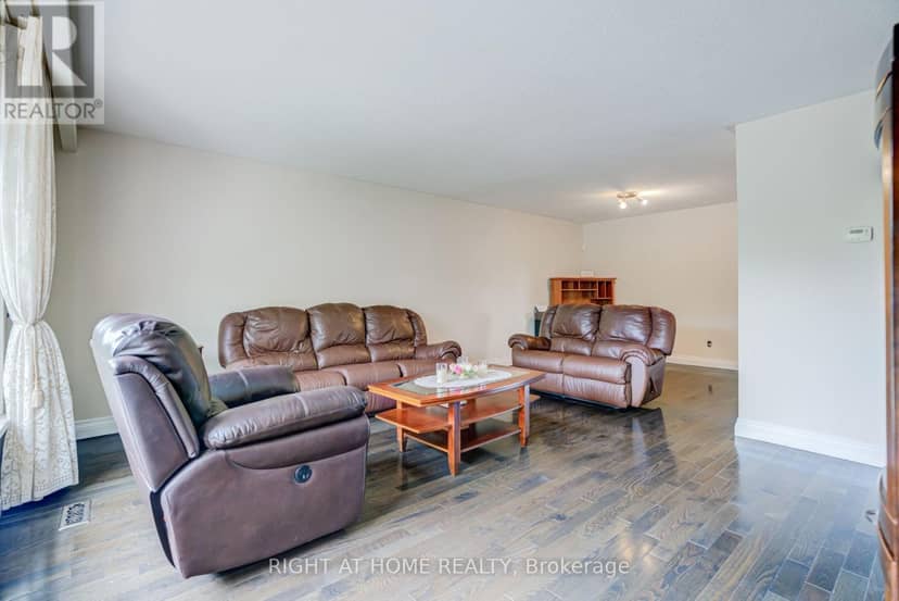 20 Zealand Road, Toronto, photo 8