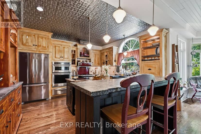 1259 Randboro Crescent — photo 11 of 40