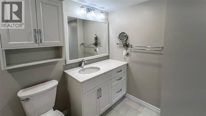1520 VENETIAN BOULEVARD Unit# M-212 — photo 16 of 32