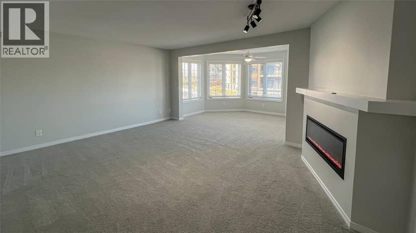 1520 VENETIAN BOULEVARD Unit# M-212, Point Edward, photo 3