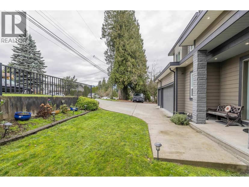 1025 RANCH PARK WAY, Coquitlam, photo 5