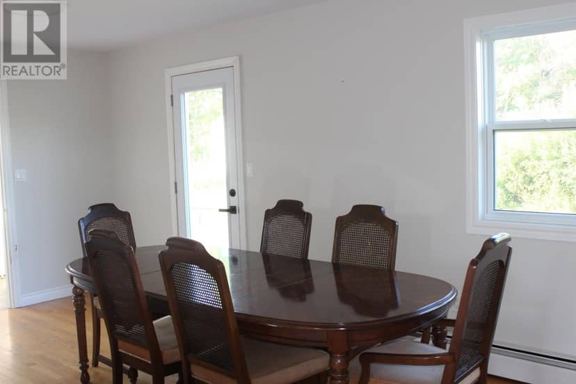 1883 New Glasgow Road — photo 11 of 34