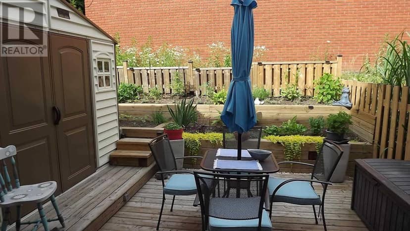 31 Mississauga AVE — photo 26 of 34