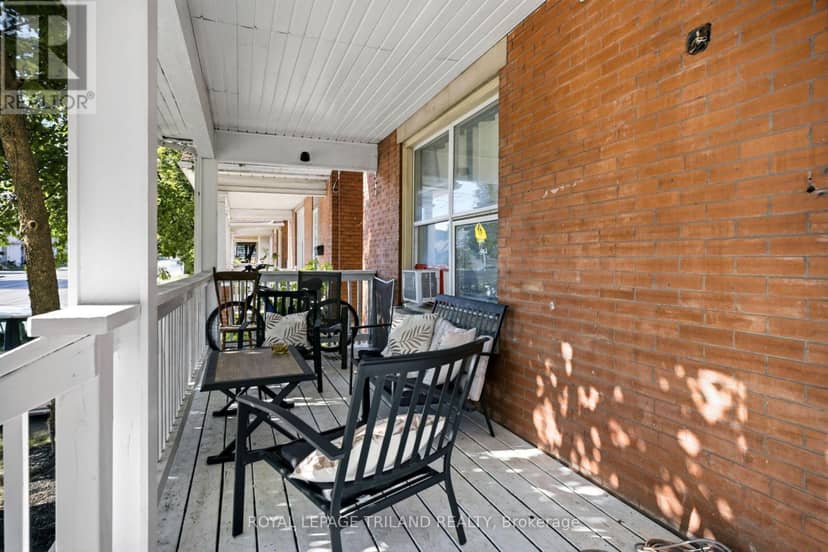 193 Wharncliffe Road N, London North, photo 3