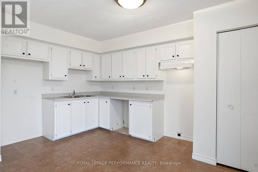 122 - 1101 Clement Street — photo 12 of 38