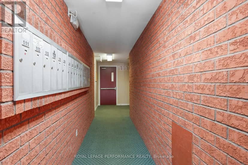 122 - 1101 Clement Street, Hawkesbury, photo 2