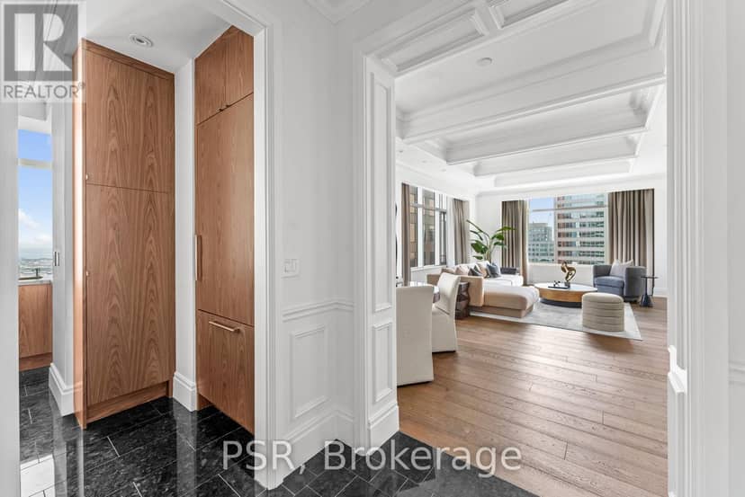 4804 - 311 Bay Street — photo 8 of 29