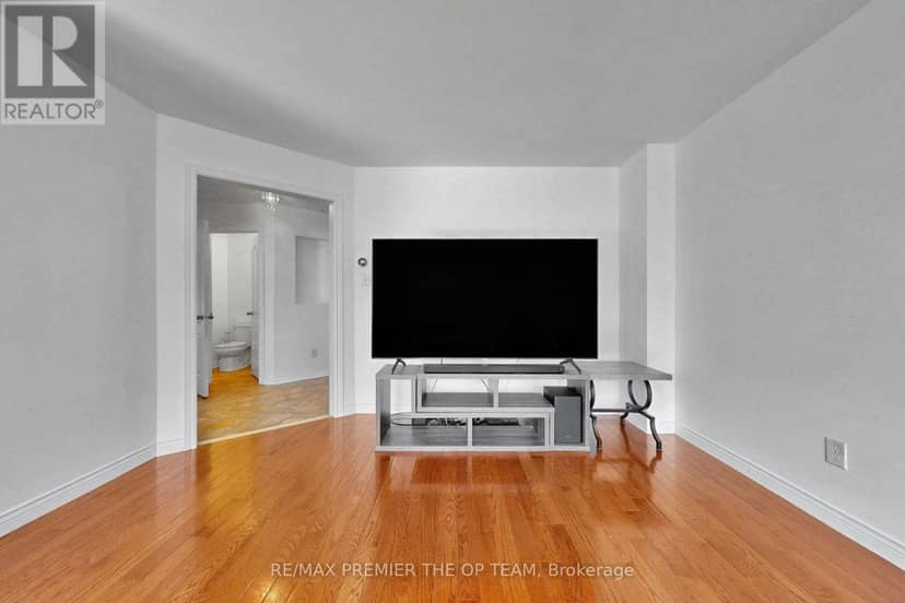 59 Chatterson Street — photo 11 of 40